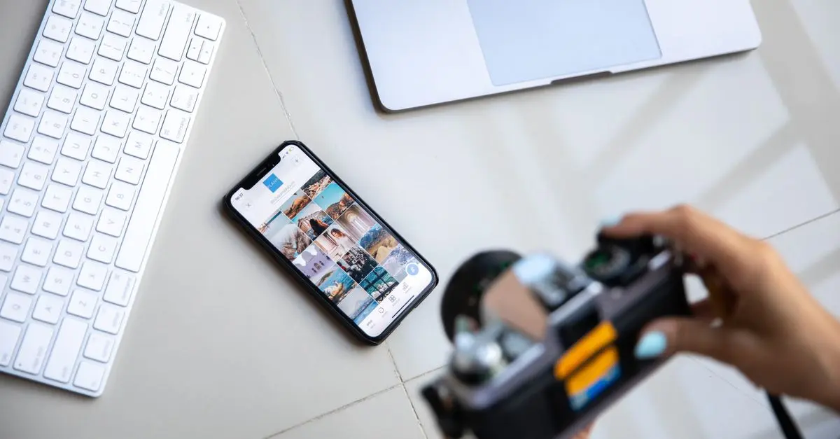 How to Build a Photography Portfolio That Attracts Clients