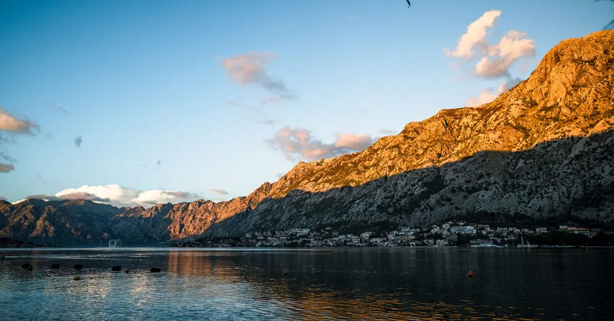 Top 10 Landscape Photography Tips from Experts
