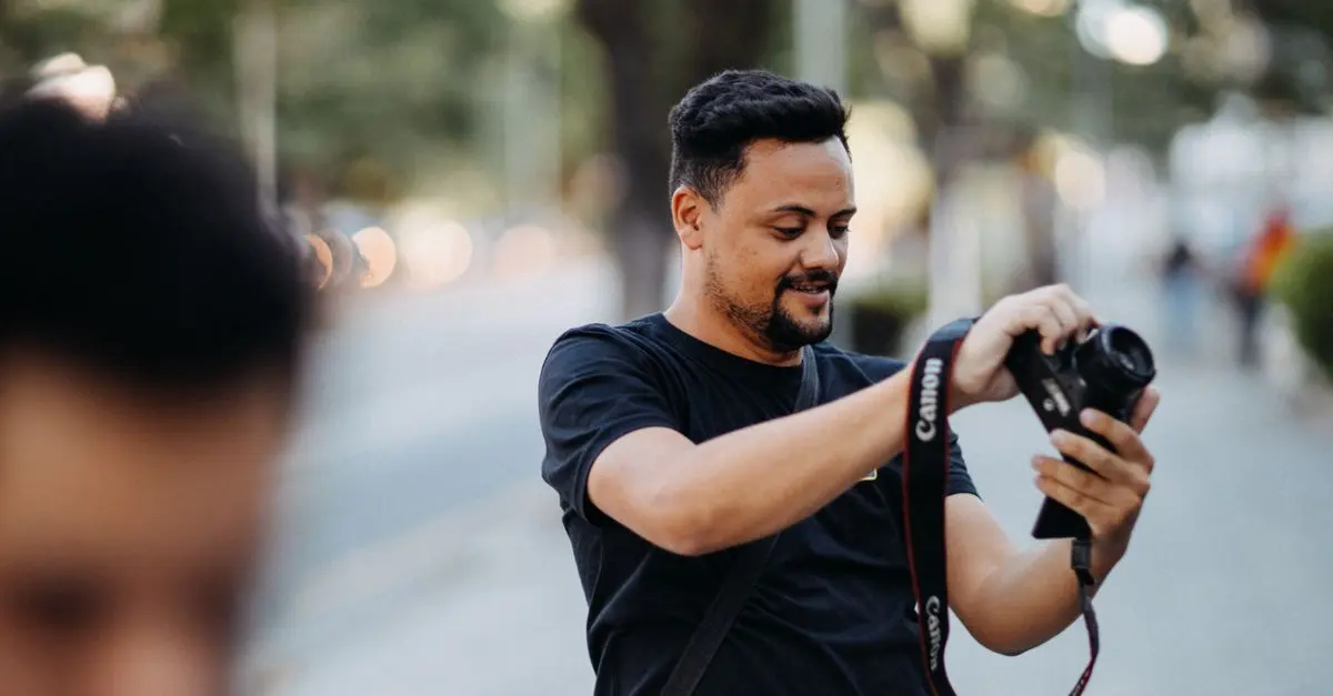 The Essential Steps to Transition from Hobbyist to Professional Photographer